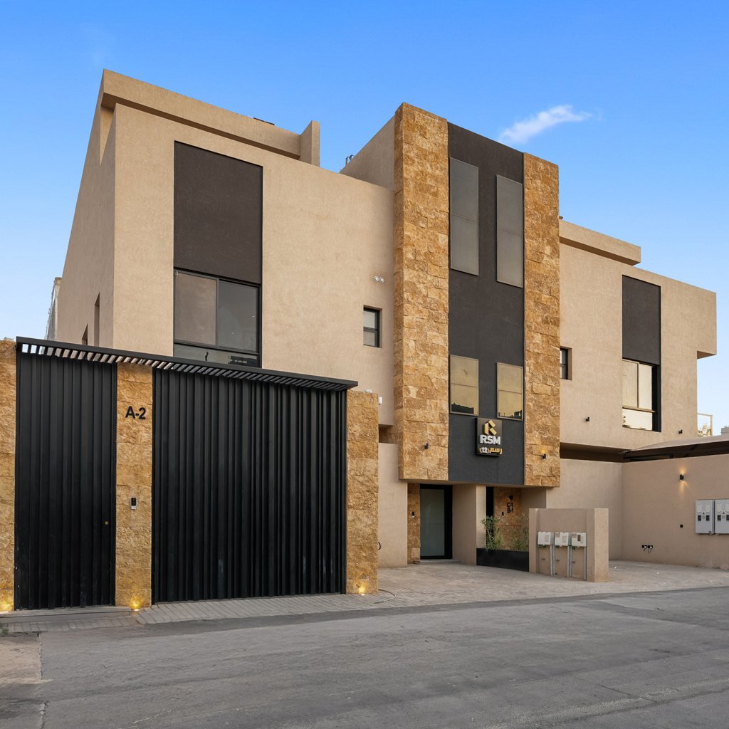 رسم 12 العليا - صورة المعرض