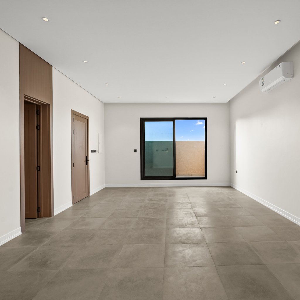 رسم 12 العليا - صورة المعرض